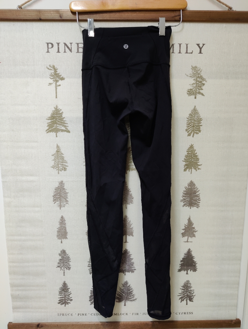 Lululemon Black Mesh Lattice Detail Leggings Size 2 High Rise